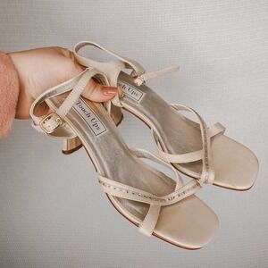 Touch Ups |‎ Womans Heels Tan Jewels 9 Pumps